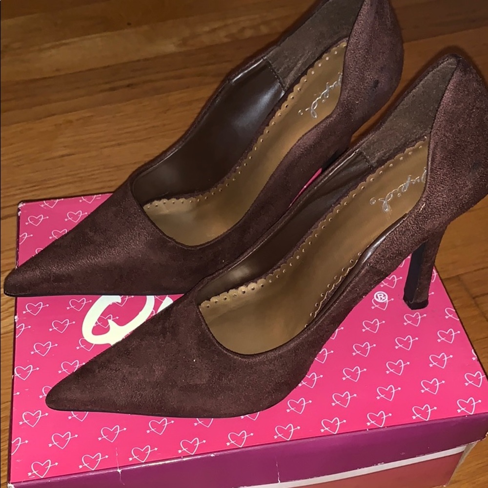Chocolate Brown Suede Pumps